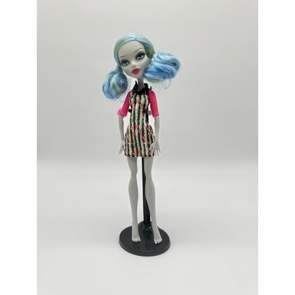 Monster High Ghoulia Yelps Roller Maze Doll with Dress - Picture 1 of 4